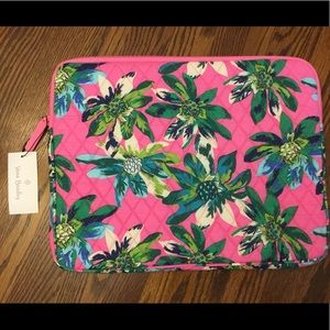 BRAND NEW Vera Bradley Laptop Sleeve
